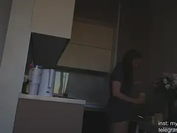 Stripchat Adult Webcam of My_Emmy
