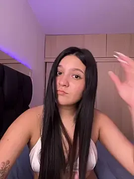 Stripchat Sex Cam of Camila_sanchez25