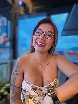 Stripchat Watch Live Sex Cams of DIANITA_1988