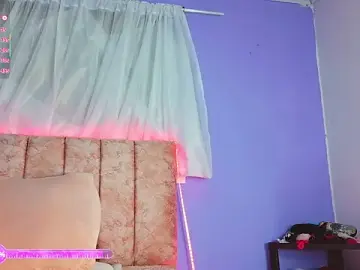 Stripchat Adult Webcam of Ava_Raye