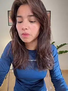 Stripchat Live Sex Cam of Adriennesexxx