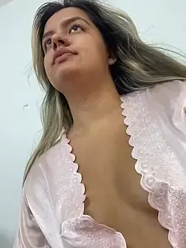 Stripchat Free Live Porn of azulskyer