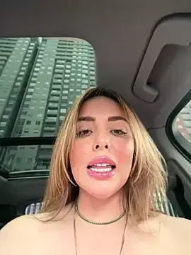 Stripchat Adult Video Chat of Alirawrz