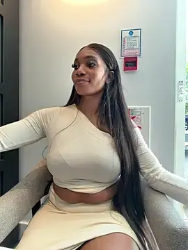 Stripchat Free Porn Cam of ___Nessa