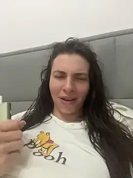 Stripchat Watch Live Sex Cams of CurlyLara