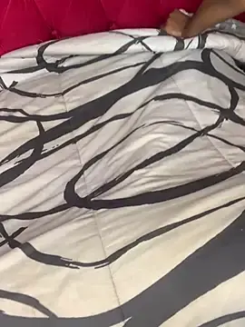 Stripchat Live Sex Cam of ThickPearlx23