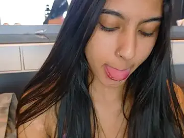 Stripchat Free Live Porn of velvetmia68