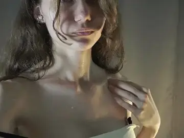 Stripchat Best Webcam of BellaTear
