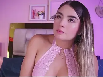 Stripchat Sex Cam of emmy_r