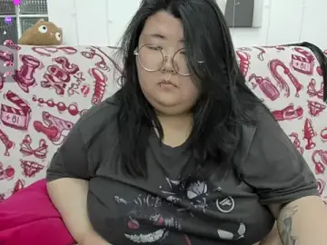 Stripchat Free Porn Cam of Nadine_asian