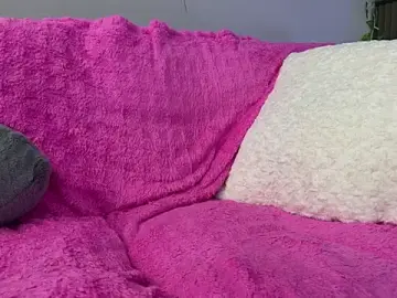 Stripchat Adult Webcam of Cosmic_Rose