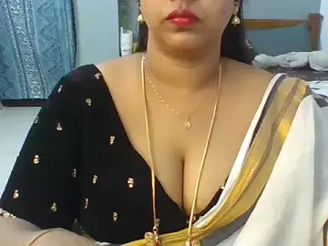 Stripchat Adult Webcam of Tamil_hot_Meenu