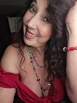 Stripchat Adult Webcam of GypsyEsmeralda