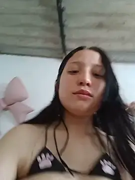 Stripchat Free Live Porn of mileidy0106