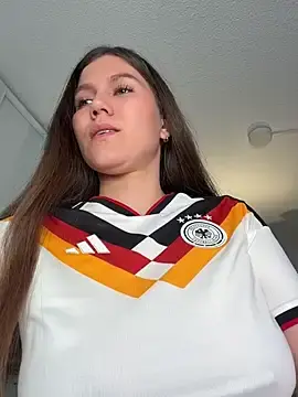 Stripchat Adult Webcam of AmelieLaurent_