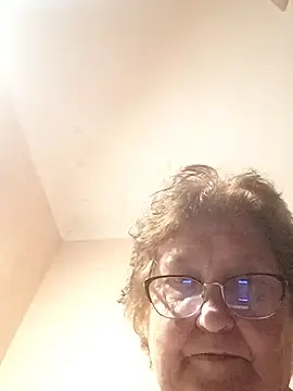 Stripchat Watch Live Sex Cams of Katherine735