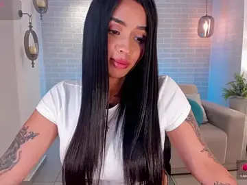 Stripchat Adult Webcam of MariaHerrera_