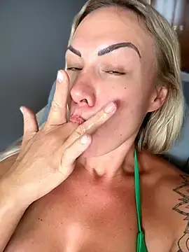 Stripchat Free Porn Cam of NastyMilf_