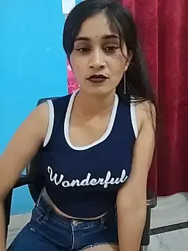 Stripchat Free Porn Cam of Naughty_Kiara_