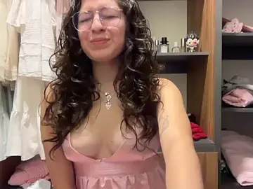 Stripchat Free Porn Cam of Alicatcua_