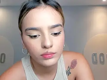 Stripchat Free Live Porn of LaurentRosse1