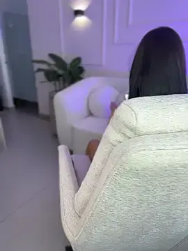 Stripchat Sex Cam of GabriellaFerrer