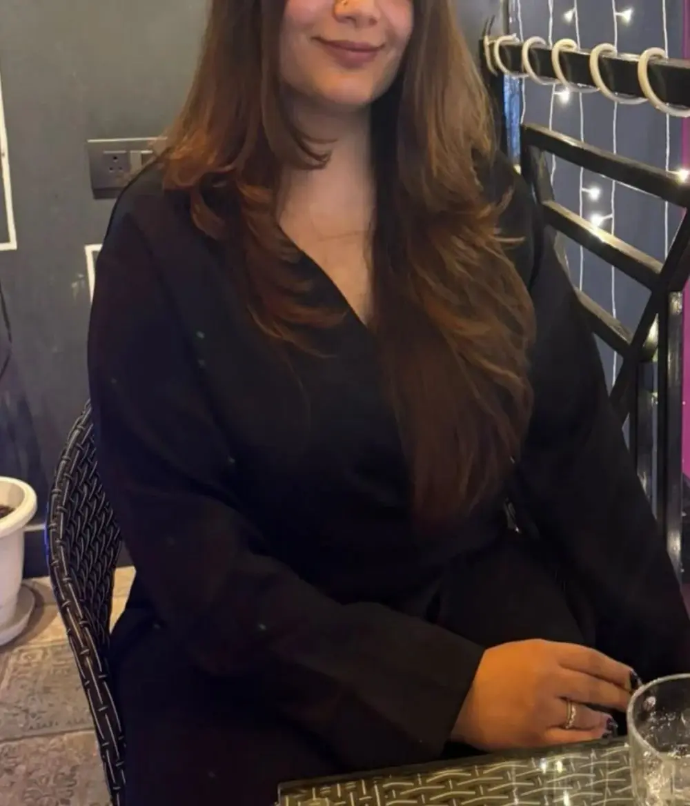 Lovely_Ayesha-