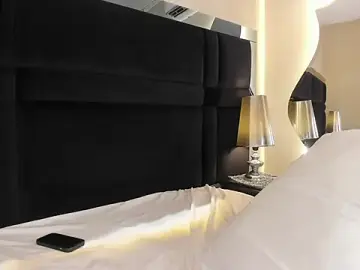 Stripchat Live Porn of CarolineLee_