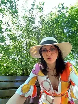 Stripchat Best Webcam of classyladyrellax