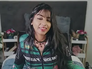 Stripchat Free Live Porn of Delilah_Blazee