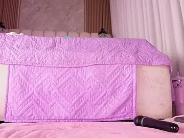 Stripchat Best live sex cam show of emyli_sw_