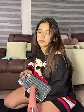 Stripchat Sex Cam of crystal_bunny7