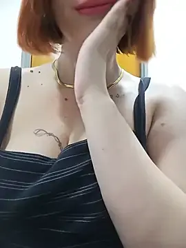 Stripchat Watch Live Sex Cams of Curves_Nina