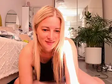 Stripchat Sex Chat of THE_GOLDEN_WOMAN