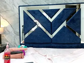 Stripchat Live Sex Cam of KarinaSimonz
