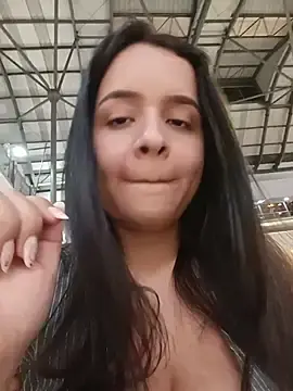 Stripchat Free Porn Cam of Julieth_hot-69