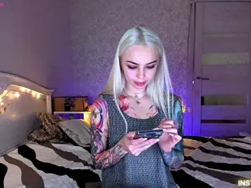 Stripchat Watch Live Sex Cams of LillyMoure_