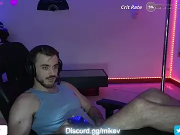 Stripchat Live Sex Cam of Mikev