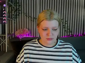 Stripchat Adult Webcams of Michele_Greenn