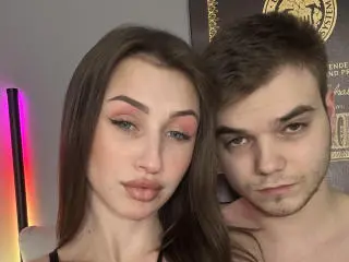 Xlovecam Adult Webcam of VikkiAndGeorge