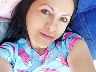Xlovecam Free Porn Cam of KatieHotX