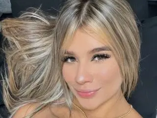 Xlovecam Free Live Porn of SashaPolet