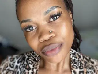 Xlovecam Live Sex Cam of Sashie