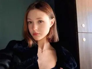 Xlovecam Free Live Porn of LillyDupass