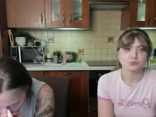 Xlovecam Adult Webcam of HotCaramelsTrio