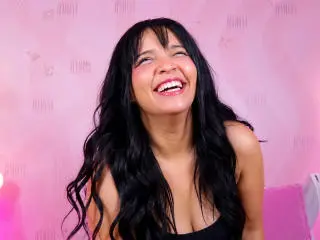 Xlovecam Sex Cam of InnocenthaZel