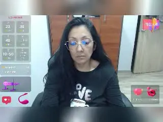 Xlovecam Live Sex Cam of SexyLatinMadura