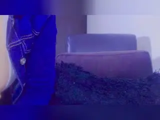 Xlovecam Live Sex Cam of MissGilliSquirty