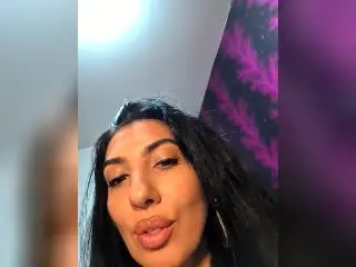 Xlovecam Best Webcam of BrunetteBabe69