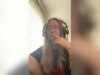 Xlovecam Free Porn Cam of Meeranda